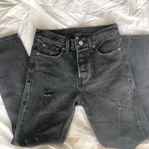 levi’s black boyfriend ripped jeans